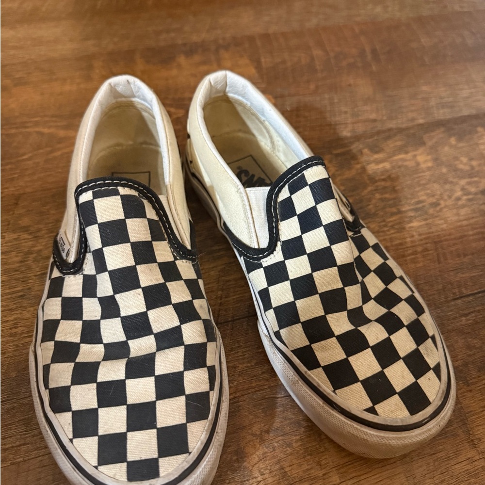 Vans Checkerboard Slip-On • Women’s 6 / Men’s 4.5